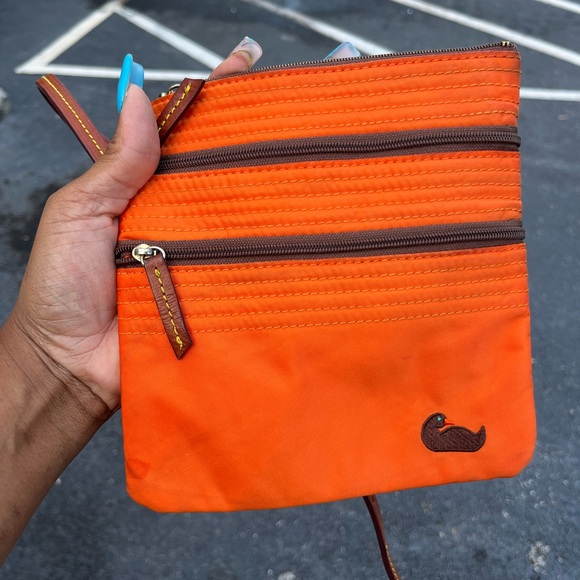 Dooney & Bourke Handbags - Dooney and Bourke Purse